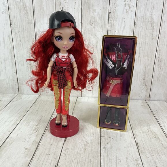 RUBY ANDERSON RAINBOW HIGH 11” FASHION DOLL WITH EXTRA OUTFIT - Picture 1 of 7